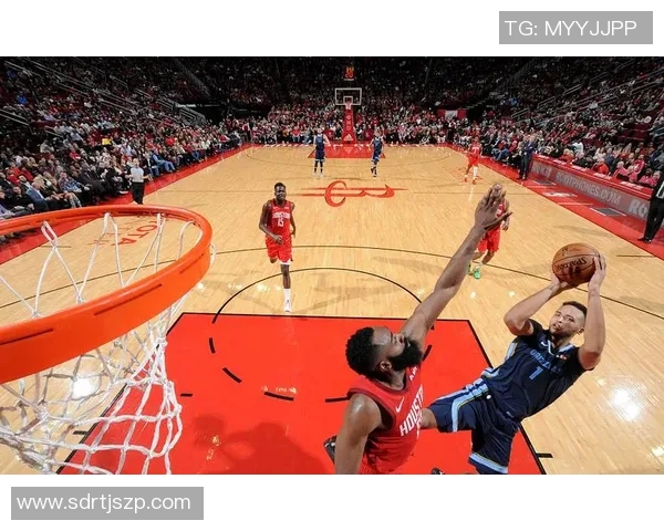 西安羽毛球队逆袭之路:从低谷到辉煌的反击之战解析 西安羽毛球队逆袭之路:从低谷到辉煌的反击之战解析