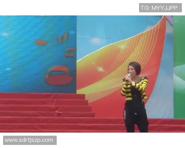 周伟专访:从街头到舞台的蜕变与坚持之路 周伟专访:从街头到舞台的蜕变与坚持之路